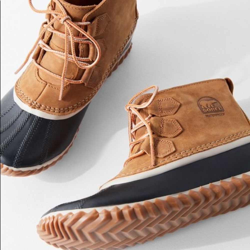 Sorel Out ‘N About Leather Duck Boot Sz8
